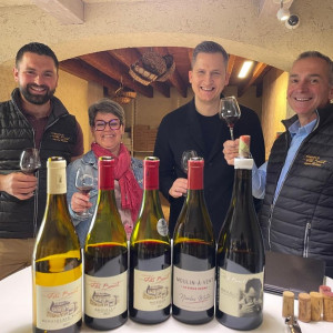 Venue au Domaine du Père Benoit  de Raimonds Tomsons, Meilleur Sommelier du Monde 2023.